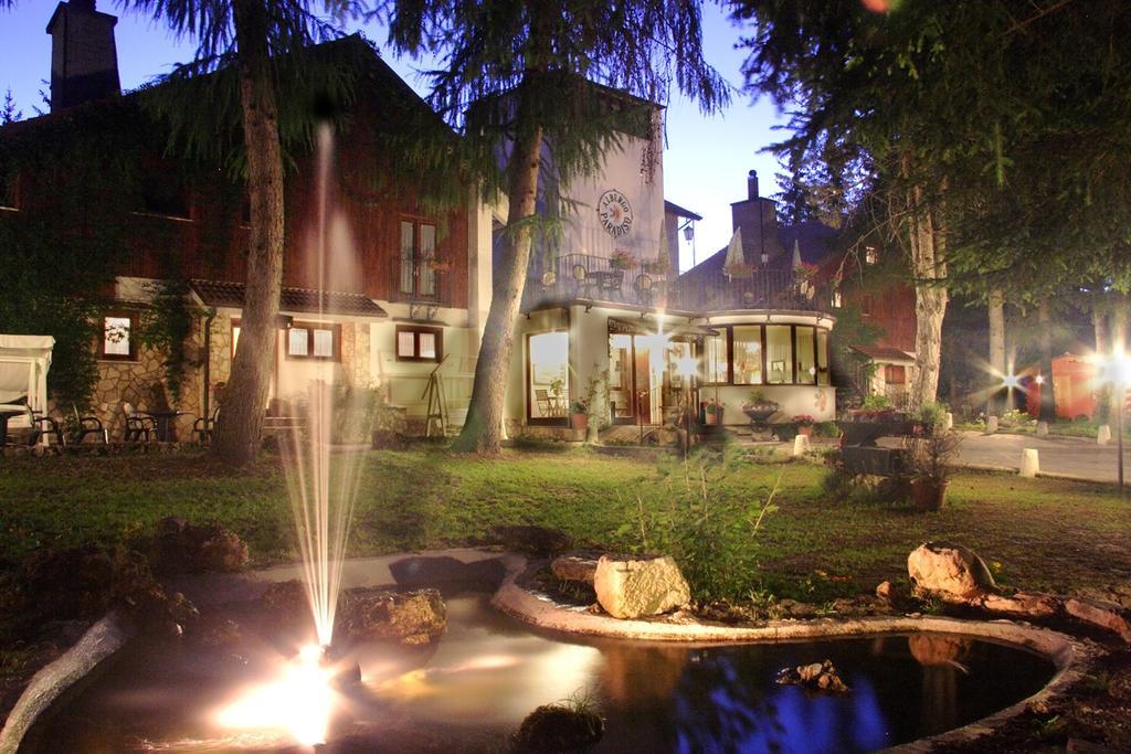 Lh Albergo Il Paradiso Пескассероли Экстерьер фото