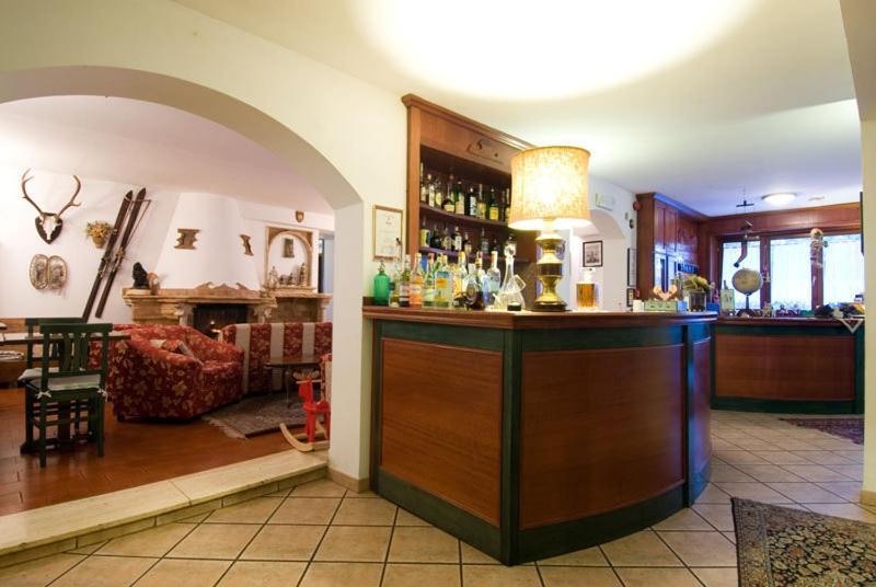 Lh Albergo Il Paradiso Пескассероли Экстерьер фото