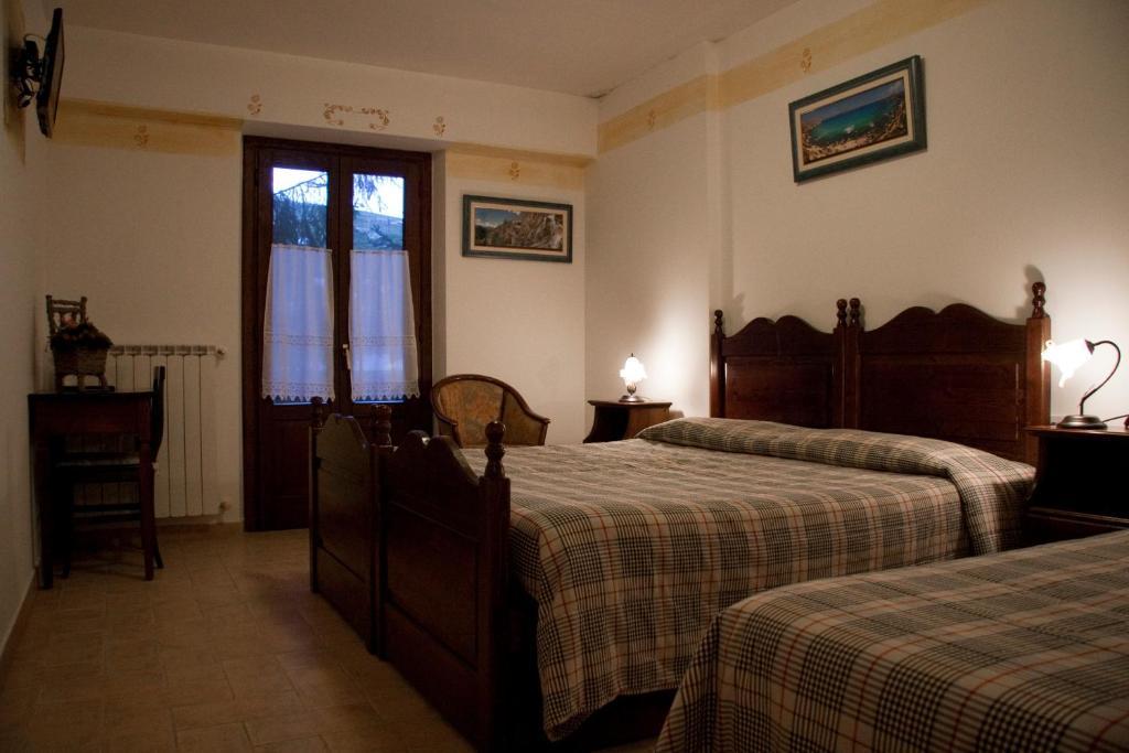 Lh Albergo Il Paradiso Пескассероли Экстерьер фото