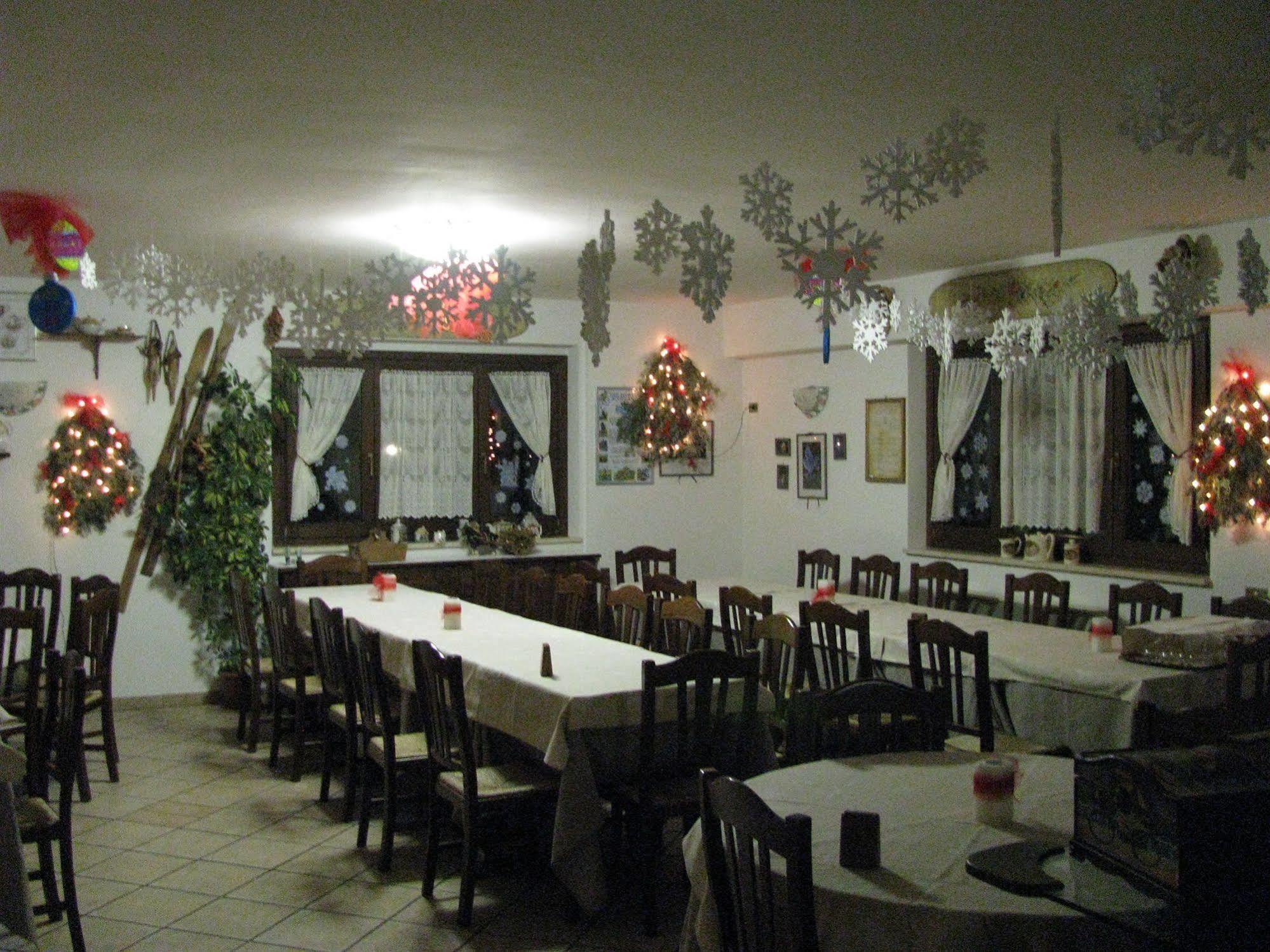 Lh Albergo Il Paradiso Пескассероли Экстерьер фото