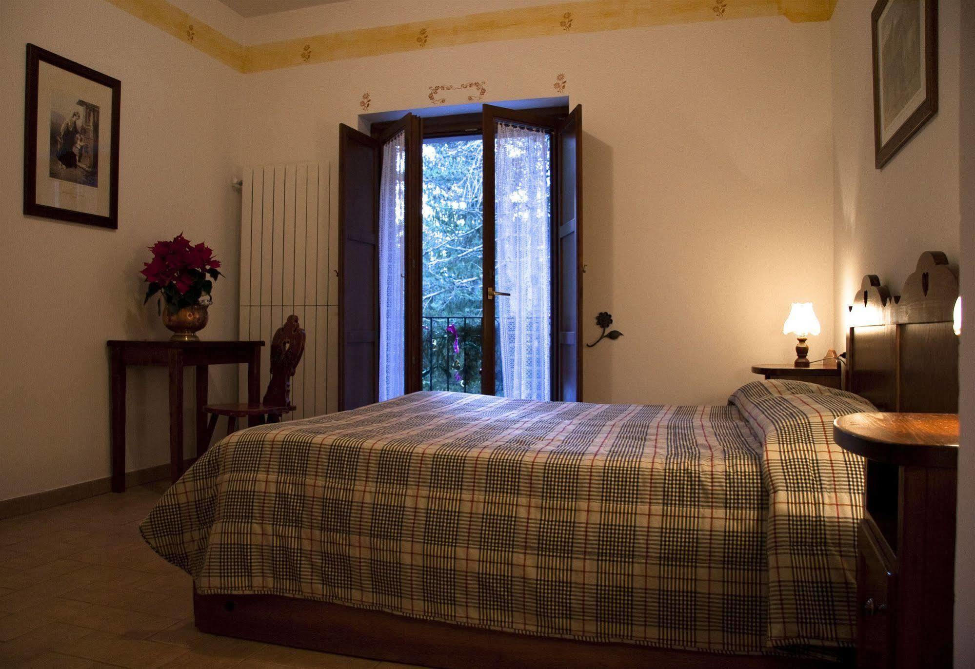 Lh Albergo Il Paradiso Пескассероли Экстерьер фото