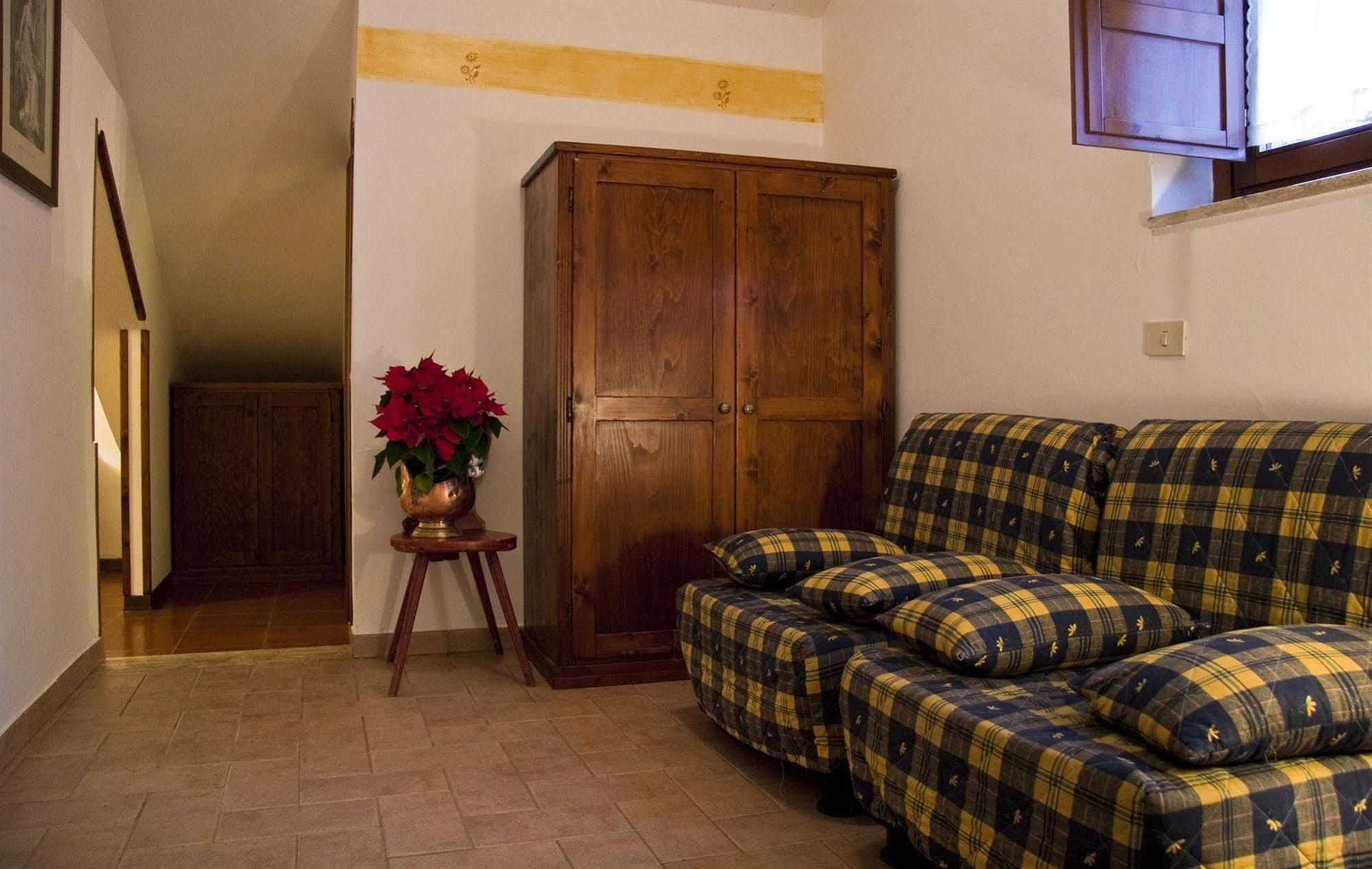 Lh Albergo Il Paradiso Пескассероли Экстерьер фото