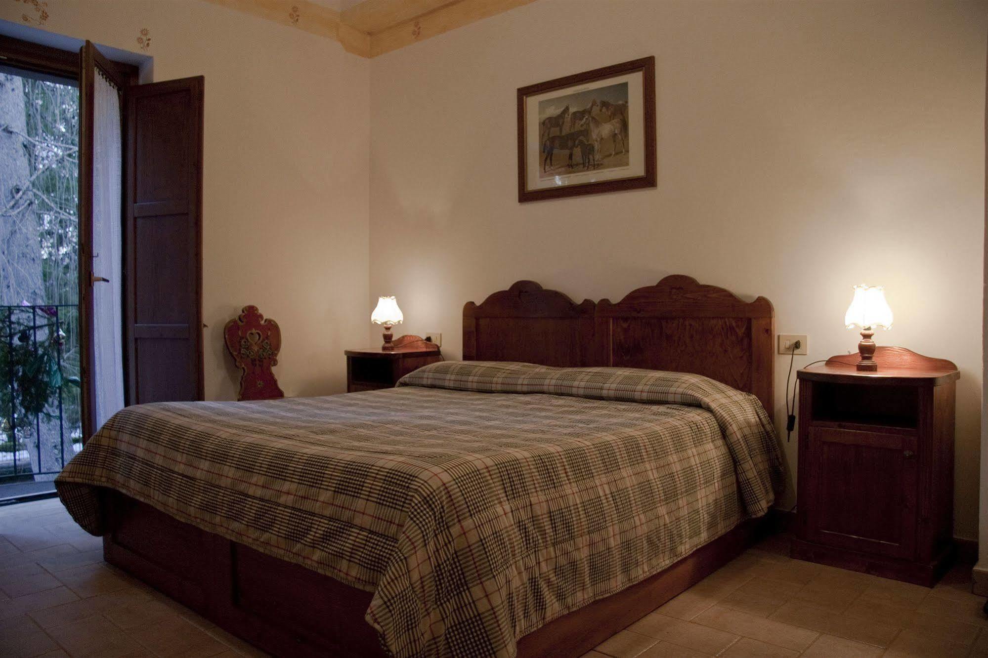 Lh Albergo Il Paradiso Пескассероли Экстерьер фото