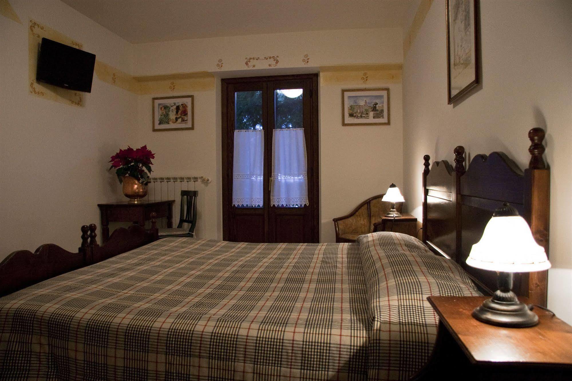 Lh Albergo Il Paradiso Пескассероли Экстерьер фото